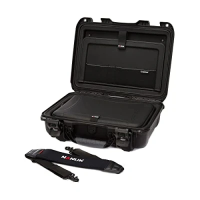 Abbildung von Nanuk 923 Wasserdichter Hartschalenkoffer mit Laptop Kit, Riemen (TSA Verschlüsse) Schwarz