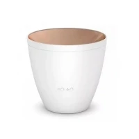 Abbildung von Stadler Form Aroma Diffuser Zoe verströmt ätherische Öle mit einzigartigem Flammen Effekt, für entspannende Aromatherapie, weiss