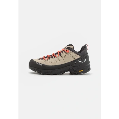 Abbildung von Salewa ALP Trainer 2 Hikingschuh, Damen, Größe: 40, Oatmeal/black Schuhe
