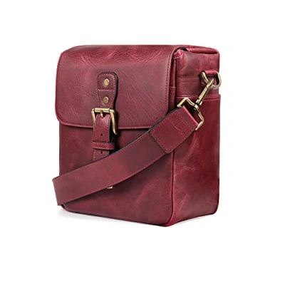Abbildung von MegaGear MG1700 Torres Mini Kameratasche Kuriertasche aus echtem Leder für Spiegellose, Sofortbild und DSLR Kameras Maroon