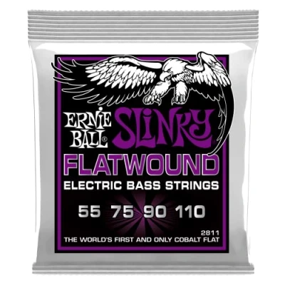 Abbildung von Ernie Ball Power Slinky Flatwound E Bass Saiten, Stärke 55 110