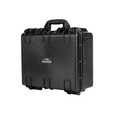 Abbildung von Monoprice Wetterfeste Hartschalenkoffer mit anpassbarem Schaumstoff stoßfest, IP67 Level Staub und Wasserschutz bis zu 1 Meter Tiefe, 48,3 x 40,6 20,3 cm, 28,5 Liter, Schwarz Pure Outdoor