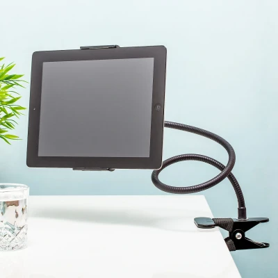 Abbildung von KIKKERLAND Tablet Halterung mit Schwanenhals, ausziehbar bis zu 80 cm, 360 Winkel und Drehung, Schwarz