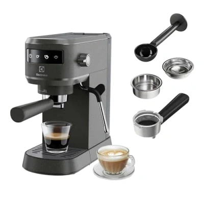 Abbildung von Electrolux Explore 6 E6EC1 6BST Espressomaschine Schwarz