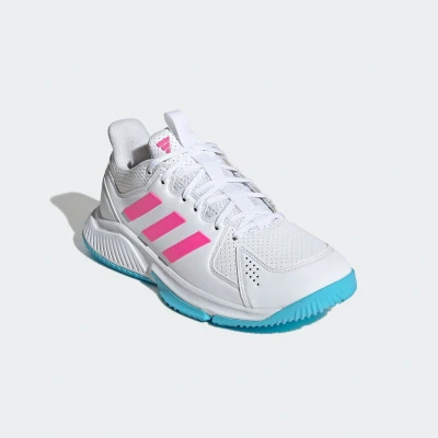 Abbildung von adidas Performance Indoorschuh besonders geeignet für Volleyball
