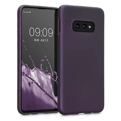 Abbildung von kwmobile Case kompatibel mit Samsung Galaxy S10e Hülle Schutzhülle aus Silikon metallisch schimmernd Handyhülle Metallic Brombeere