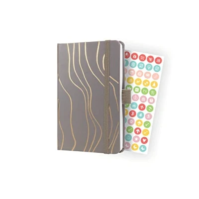 Abbildung von SIGEL J4350 Wochenkalender Jolie 2024, Mocca Meringue, ca. A6, Hardcover, Gummiband, Stiftschlaufe, Einstecktasche, 174 Seiten, aus nachhaltigem Papier, Terminplaner