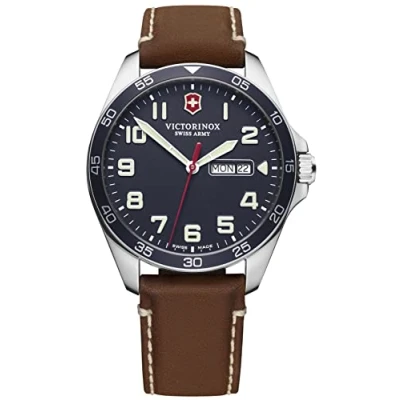 Abbildung von VICTORINOX Field Watch Montre Homme Analogique Quartz Avec Bracelet Cuir V241848, Marron, Sangle