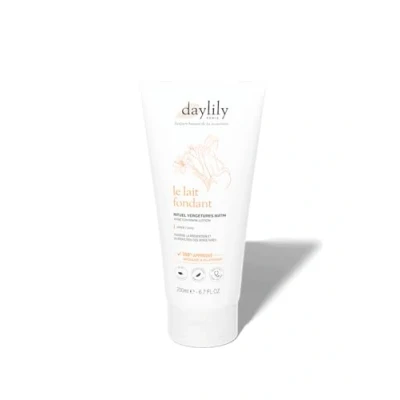 Abbildung von Daylily Le Lait Fondant Riutel Anti Dehnungsstreifen Feuchtigkeitsspendende Haut steigert die Hautelastizität beugt dem Auftreten von vor &amp; reduziert das