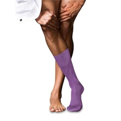 Abbildung von FALKE Damen No. 9 M SO Pure Fil d&#039;Écosse Baumwolle einfarbig 1 Paar Socken, Lila (Pink Iris 8943), 41 42