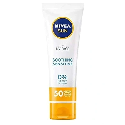 Abbildung von Nivea Sun UV Face Sensitive Soothing UVA/UVB, 0% sticky skin feeling sunscreen protection SPF50+, 50ml