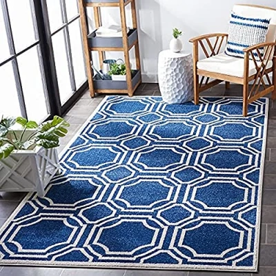Abbildung von SAFAVIEH Geometrisch Teppich für Wohnzimmer, Esszimmer, Schlafzimmer Amherst Collection, Kurzer Flor, Marine und Elfenbein, 91 X 152 cm