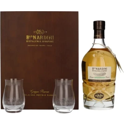 Abbildung von Nardini Grappa Riserva 22 ANNI Single Cask 45% Volume 0,7l in Holzkiste mit 2 Gläsern