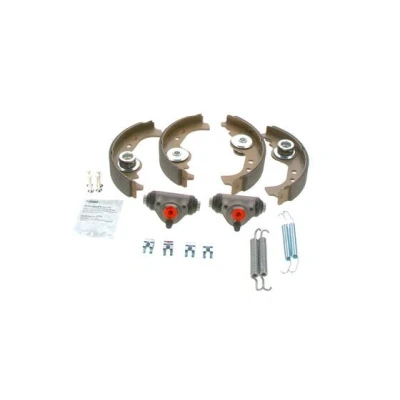 Abbildung von BOSCH 0 204 113 501 Bremsensatz, Trommelbremse mit Radbremszylinder, Zubehör FIAT: Panda I Schrägheck, Cinquecento, 127 LANCIA: Y10