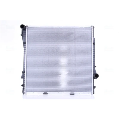 Abbildung von NISSENS 60787A Kühler, Motorkühlung Aluminium 590 589 40 Kühlrippen gelötet BMW: X5