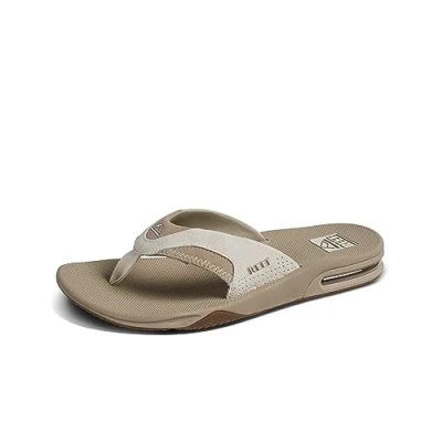 Abbildung von REEF Fanning Herren Sandale mit Flaschenöffner, Flip Flop, Fußgewölbeunterstützung, strapazierfähige Außensohle, wasserfreundlich, Hellbraunes Wildleder, 13