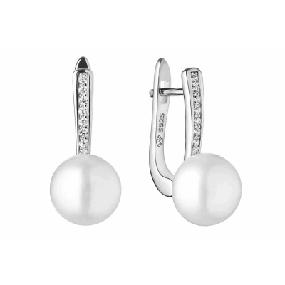 Abbildung von Gaura Pearls Perlenohrringe Elegant echt weiß rund 9 9.5 mm, echte Süßwasserzuchtperle, 925er rhodiniertes Silber