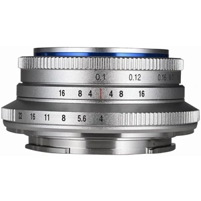 Abbildung von Venus Laowa 10 mm f/4 Ultra Weitwinkel Objektiv APS C manueller Fokus für spiegellose Fuji X Mount, silberfarben