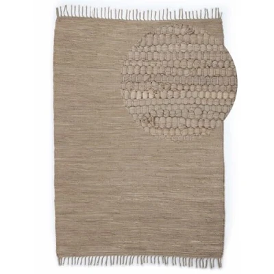 Abbildung von carpetfine Flickenteppich Kelim Chindi Uni Taupe 120x170 cm, handgewebt Fleckerlteppich aus Baumwolle für Wohnzimmermit Fransen