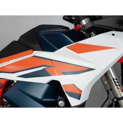 Abbildung von UNIRACING Offroad Kratzerschutz für KTM 890 Adventure R Rally 2023 24. Seitenkit