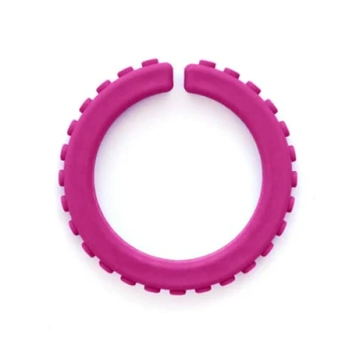 Abbildung von ARK Kauarmband texturiert in verschiedenen Stärken für Kinder Innnen Durchmesser ca. 5,35 cm zum Kauen statt Kleidung oder Hände, gegen Nervösität, Autismus weich magenta