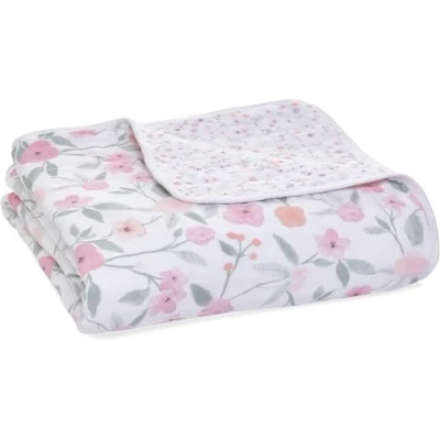 Abbildung von aden + anais™ dream blanket cotton muslin ma fleur