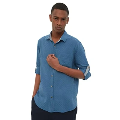 Abbildung von Trendyol Men&#039;s Hemdblusenkragen Unifarben Slim Hemd Shirt, Indigo, Small