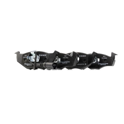 Abbildung von BOSCH 0 986 424 723 Bremsbelagsatz Low Metallic mit integriertem Verschleißsensor Anti Quietsch Blech, Kolbenclip SKODA: Fabia I Schrägheck