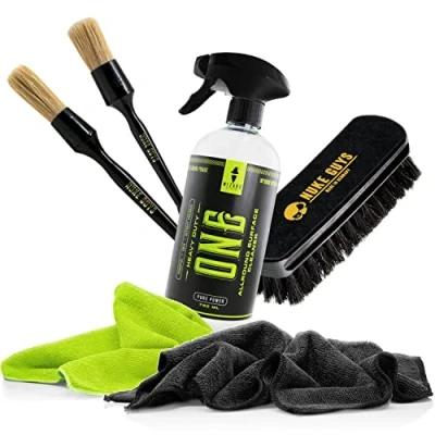 Abbildung von detailmate Allzweckreiniger Set: Wizard of Gloss One Allround Surface Cleaner 750ml + Nuke Guys Reinigungspinsel Small &amp; Large Textilbürste 2X Premium Mikrofasertuch 320GSM