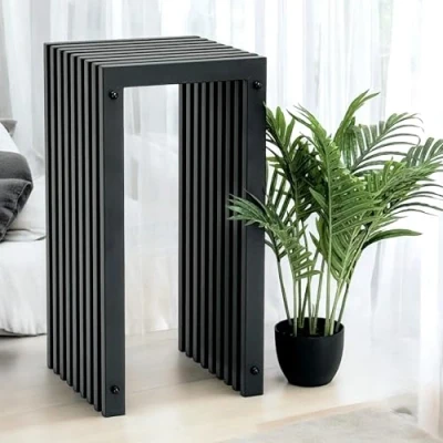 Abbildung von DanDiBo Lamellenhocker Hocker Metall Schwarz Eckig Base 65 cm Massiv Modern Beistelltisch Lamellen (Höhe cm/L)