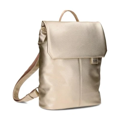 Abbildung von Zwei Damen City Rucksack Mademoiselle.M MR13 Tagesrucksack 7 Liter, gepolstertes Laptopfach, Magnet Verschlussklappe, Hauptfach mit Reißverschluss, Rückenpolsterung, klassisch elegant (gold)