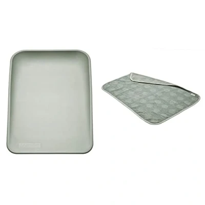 Abbildung von Leanderdesign Leander Matty Wickelkissen + Topper in der Farbe sage green