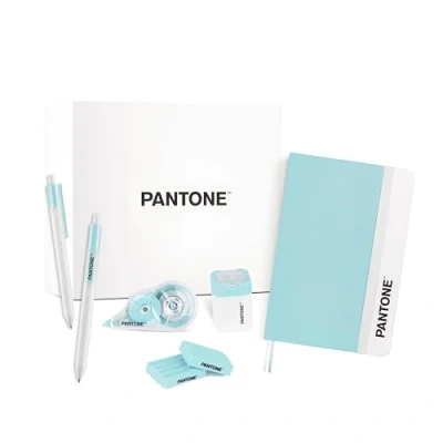 Abbildung von PANTONE™ Pastel Gift Box Schulsachen mit 2 Schwarzen Kugelschreiber Stiftspitze 0,7 mm, 1 Notizbuch, Radiergummi Stück, Spitzer Dose und Korrekturroller 10 Meter, Aesthetic School Stuff