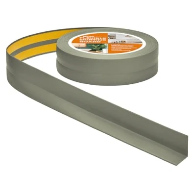 Abbildung von Quest Weichsockelleiste Selbstklebend 30 mm x Knickleiste, Abschlussleiste für Küche, Badezimmer Dichtungsband PVC, Flexibel, Wasserdicht, Dekorativ 25 Meter, Olivgrün