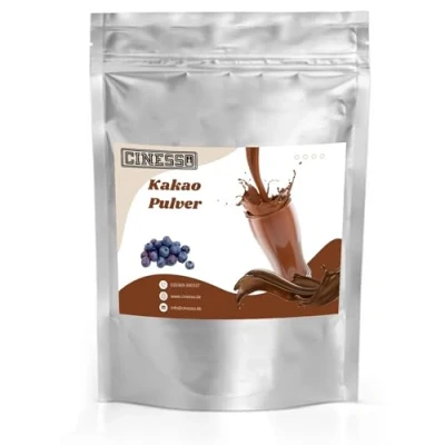 Abbildung von Cinesso Kakao Trinkschokolade Kakaopulver, Schokoladengetränk, Schokoladenaromen, mit natürlichen Aromen, schnelle und einfache Zubereitung, für Feierlichkeiten (500 g, Heidelbeere)