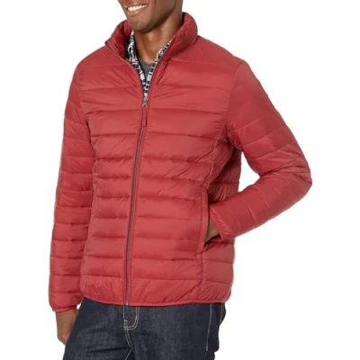 Abbildung von Amazon Essentials Herren Verstaubare, Leichte, Wasserabweisende Pufferjacke (Erhältlich In Big &amp; Tall), Ziegelrot, XL