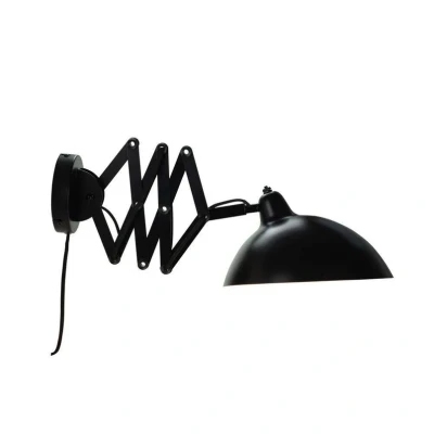 Abbildung von Dyberg Larsen Futura Wandlampe mit Scherenarm