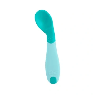 Abbildung von Chicco ESSLERNLÖFFEL, ANGEWINKELT, klein und leicht, mit abgewinkelter Form ergonomischem Griff zum Selbstfüttern 8+ Monate, Hellblau