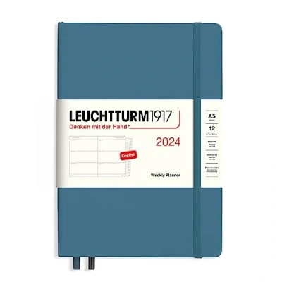 Abbildung von LEUCHTTURM1917 367620 Wochenkalender Medium (A5) 2024, 12 Monate, Stone Blue, Englisch