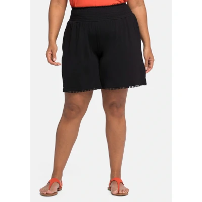 Abbildung von Sheego Shorts &quot;Große Größen&quot;, mit Smokbund und Häkelspitze