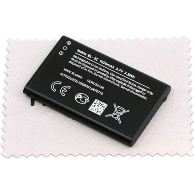 Abbildung von Akku für Nokia Original BL 5C 207 208 215 220 222 Asha 202 203 205 230 C1 00 01 C2 02 03 06 E50 E60 mit mungoo Displayputztuch