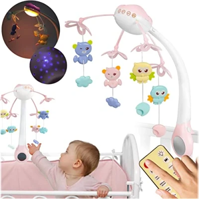 Abbildung von RICOKIDS Kinderbett Karussell, rosa, mit RK 813 Projektor, Fernbedienung, vier Hängespielzeuge, LED, 13 Melodien, Timer 10/20/30 Min., drei LED Modi