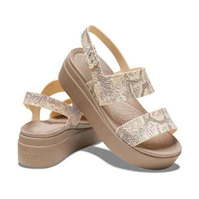 Abbildung von Crocs Damen Brooklyn Low Wedge Sandalen, Vanilla Multi, 42/43 EU
