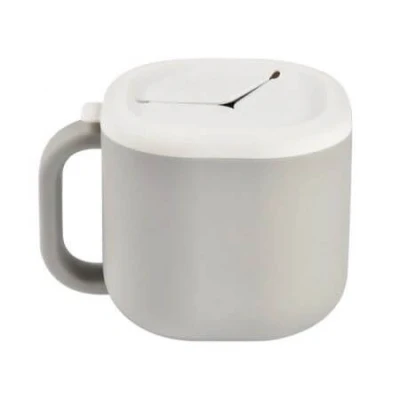 Abbildung von Béaba, Baby Snackbecher aus Silikon, Kinderbecher, Kindergeschirr, Snackbecher, abnehmbarer Deckel, gesunde Materialien, 460 ml, Pick &#039;n&#039; Snack, Samtgrau