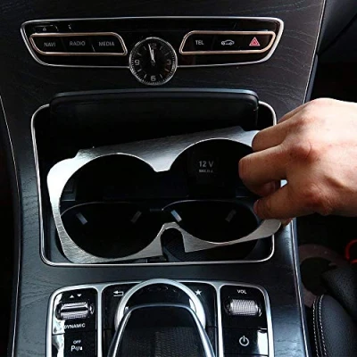 Abbildung von AUTO Pro Getränkehalter für C Klasse W205 GLC X253 E W213 Autoteile Aluminium Rahmen