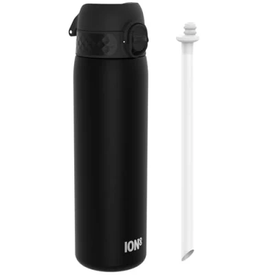Abbildung von Ion8 Trinkflasche Mit Strohhalm, 500 ml, Auslaufsicher, Einhandöffnung, Sichere Verriegelung, Spülmaschinenfest, BPA frei, Tragegriff, Klappdeckel, Leicht zu Reinigen, Klimaneutral, Schwarz