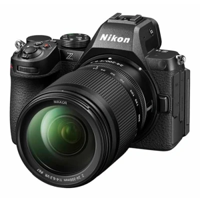 Abbildung von Nikon Z5 II + NIKKOR Z 24 200mm f/4 6.3 VR