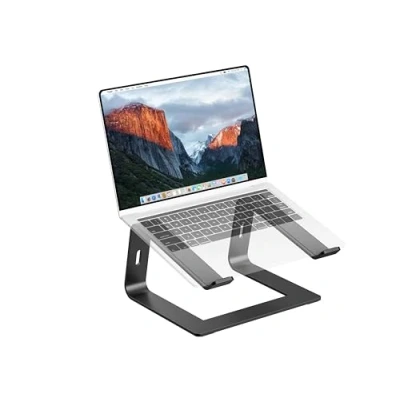 Abbildung von PureMounts Laptop Ständer Ultra Slim, Ergonomischer Aluminium Notebookhalter mit Belüftung &amp; Anti Rutsch Pads, Platzsparender Laptopständer für Home Office, Schwarz