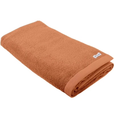 Abbildung von TOM TAILOR Saunatuch, 80x200 cm, 100% Baumwolle/ Frottier, mit zwei Aufhängern und Label Logo, COLOR BATH TOWEL Orange (Warm Coral)