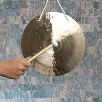 Abbildung von Feng Gong/Wind Gong 30 cm, toller Klang, inklusiv Holz / Baumwollklöppel